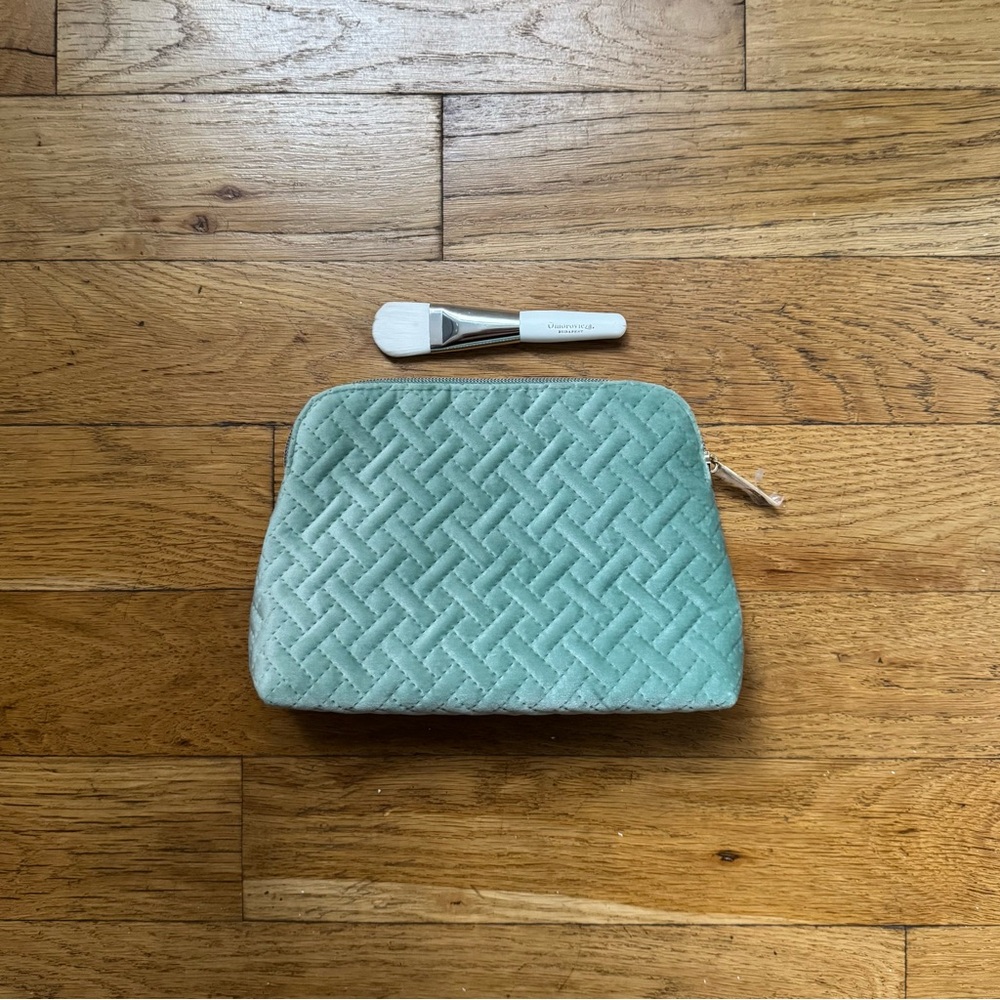NWOT Omorovicza mask brush & cosmetic bag bundle